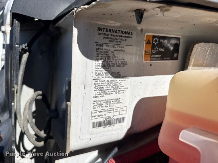 image for item FB7202 2020 Chevrolet 6500HD bucket truck