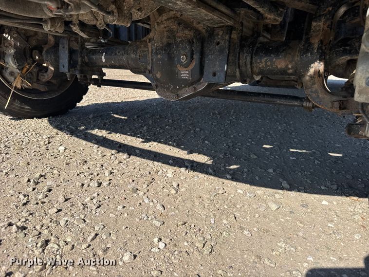 image for item FB7202 2020 Chevrolet 6500HD bucket truck