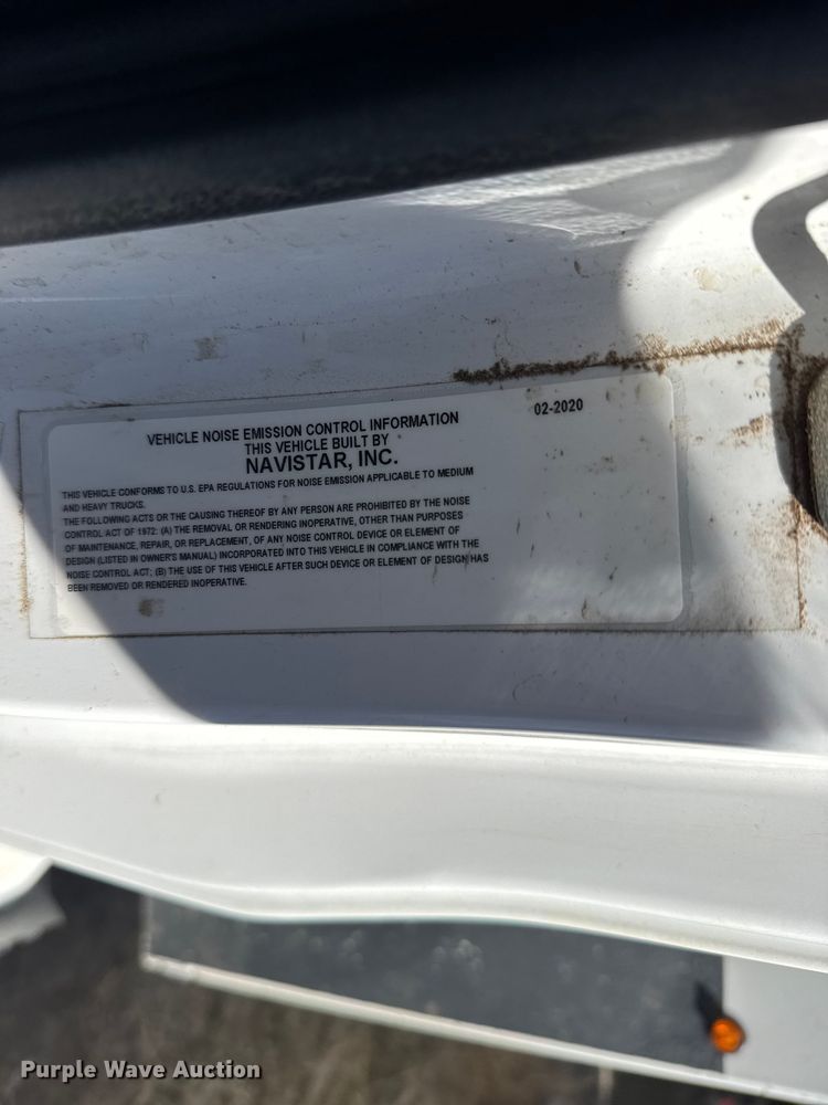 image for item FB7202 2020 Chevrolet 6500HD bucket truck