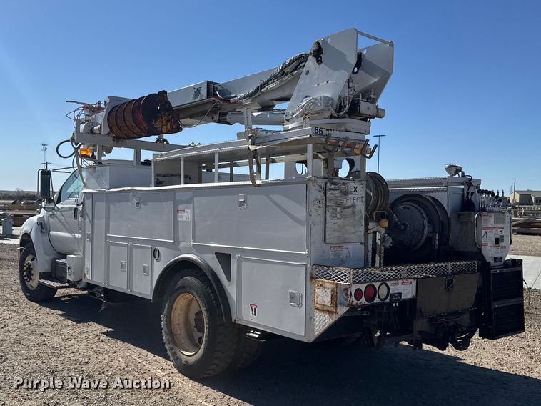 image for item FB7204 2009 Ford F-750 digger derrick truck