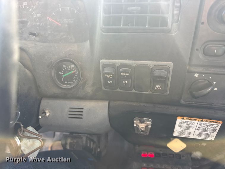 image for item FB7204 2009 Ford F-750 digger derrick truck