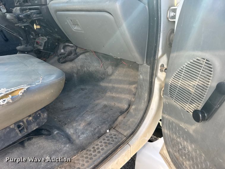 image for item FB7204 2009 Ford F-750 digger derrick truck