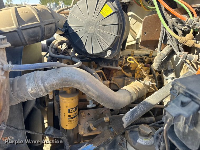 image for item FB7204 2009 Ford F-750 digger derrick truck