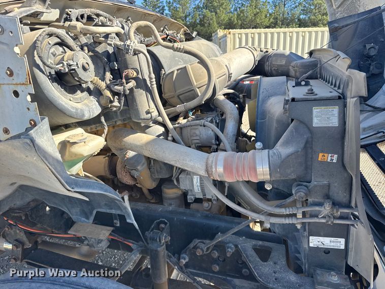 image for item FB7204 2009 Ford F-750 digger derrick truck