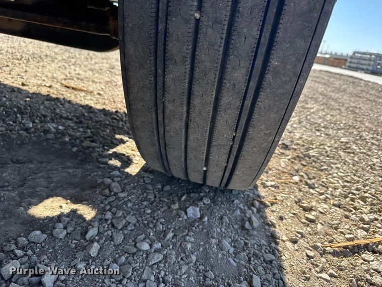 image for item FB7204 2009 Ford F-750 digger derrick truck