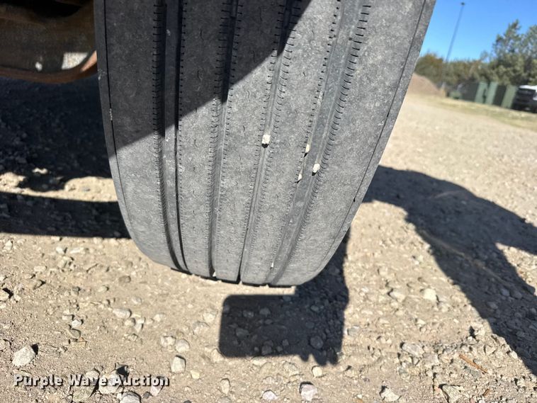 image for item FB7204 2009 Ford F-750 digger derrick truck