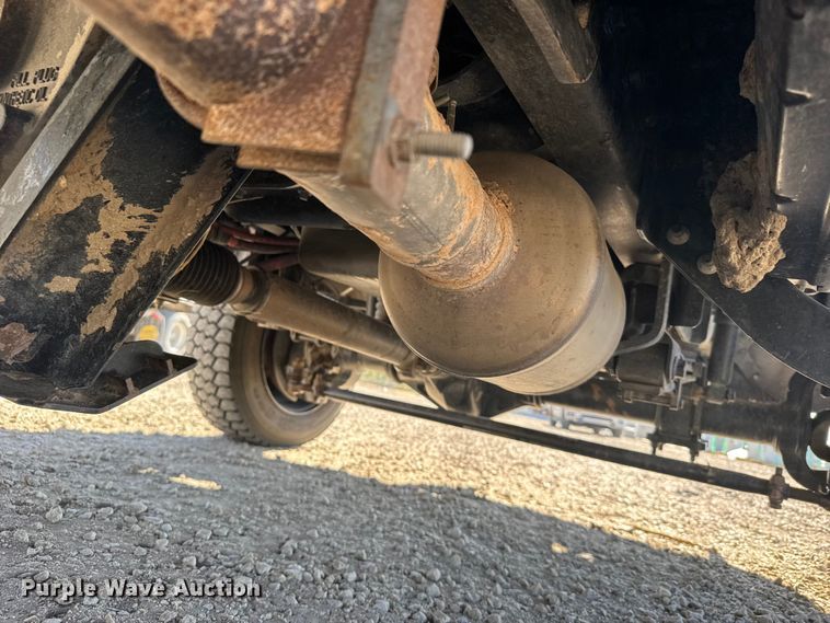 image for item FB7205 2020 Chevrolet 6500HD bucket truck