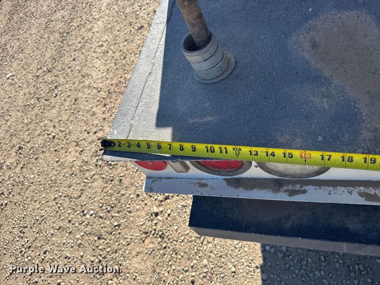 image for item FB7205 2020 Chevrolet 6500HD bucket truck