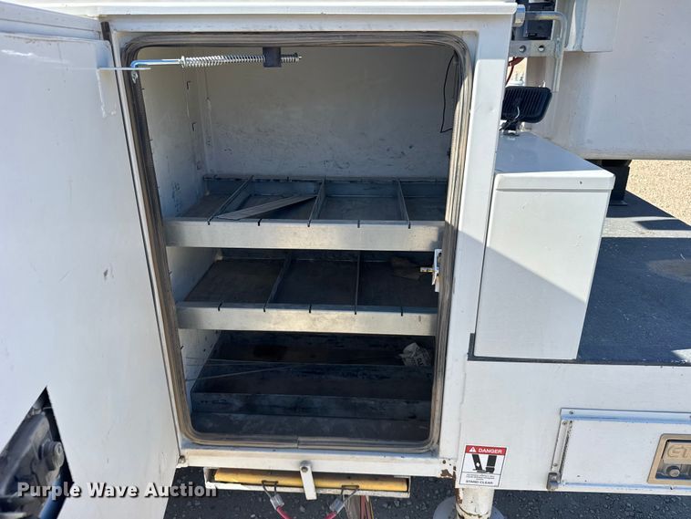 image for item FB7205 2020 Chevrolet 6500HD bucket truck