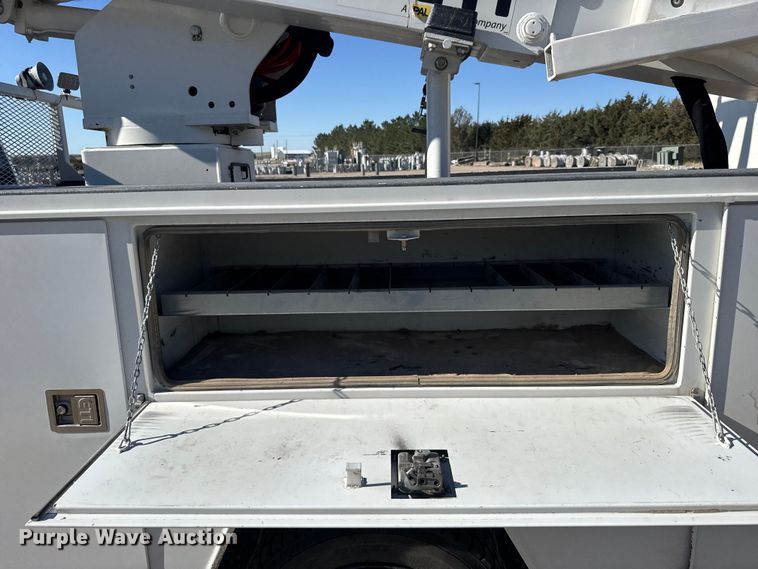 image for item FB7205 2020 Chevrolet 6500HD bucket truck