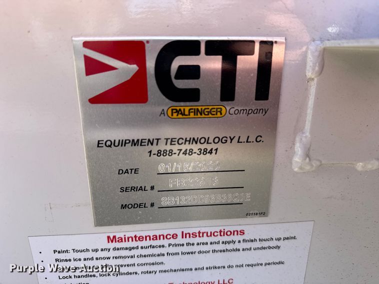 image for item FB7205 2020 Chevrolet 6500HD bucket truck