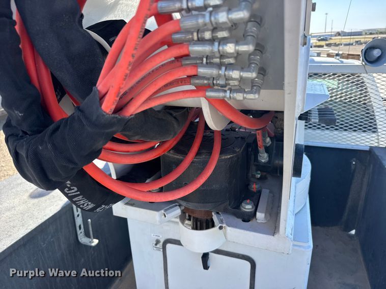 image for item FB7205 2020 Chevrolet 6500HD bucket truck