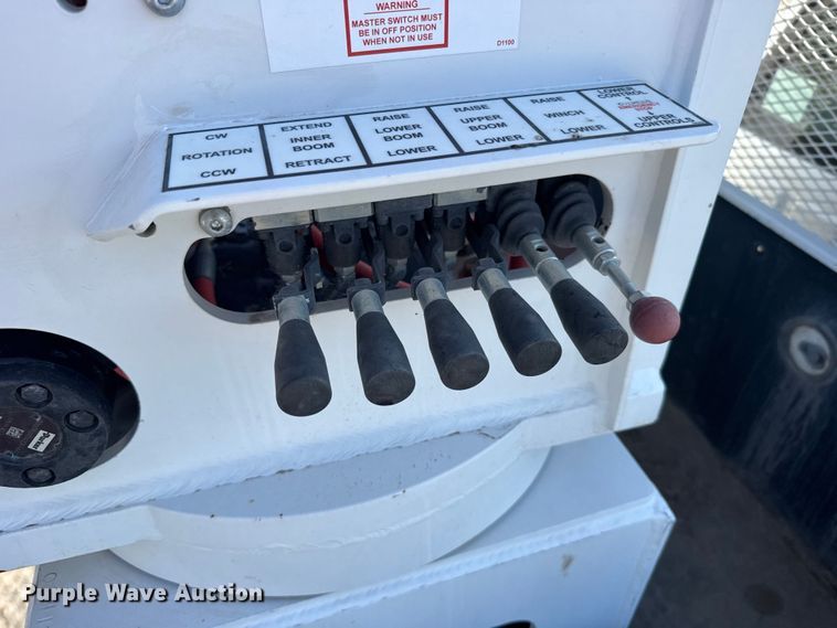 image for item FB7205 2020 Chevrolet 6500HD bucket truck