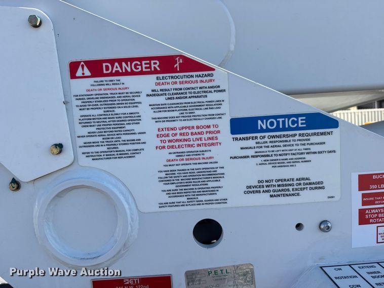 image for item FB7205 2020 Chevrolet 6500HD bucket truck