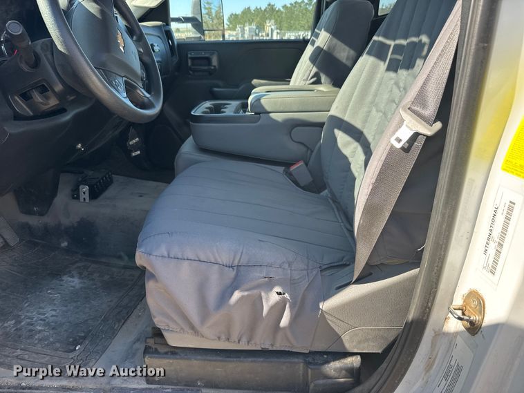 image for item FB7205 2020 Chevrolet 6500HD bucket truck