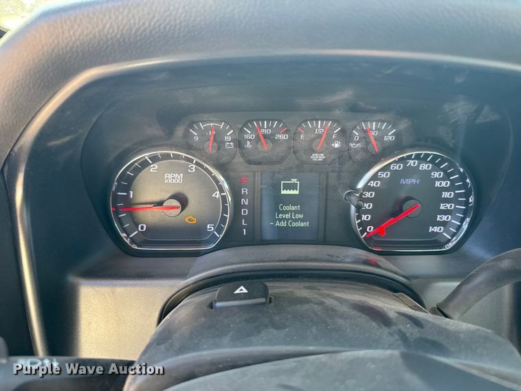 image for item FB7205 2020 Chevrolet 6500HD bucket truck