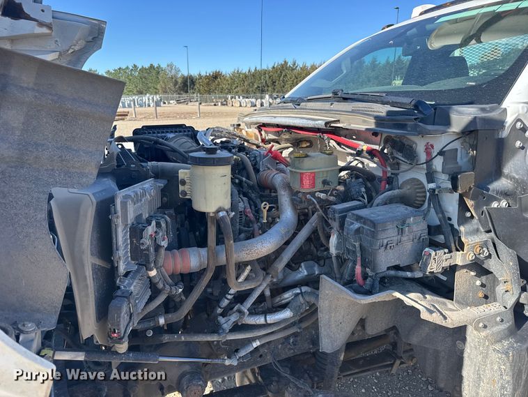 image for item FB7205 2020 Chevrolet 6500HD bucket truck