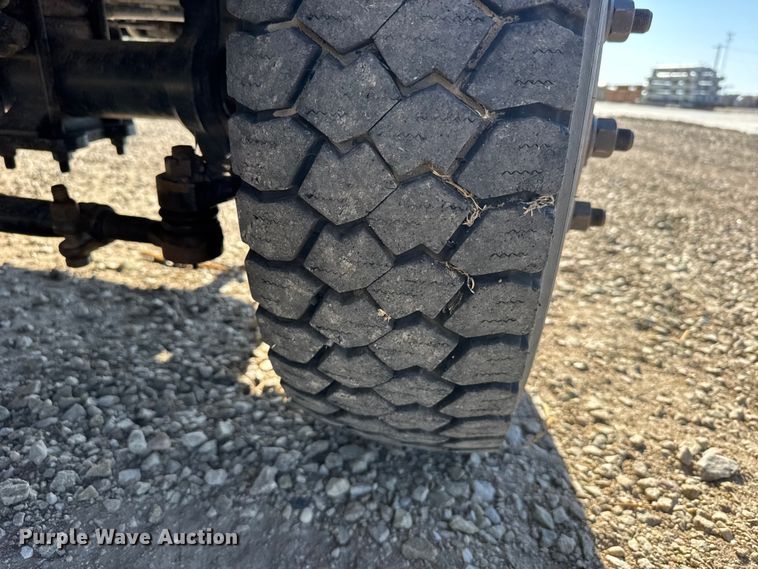 image for item FB7205 2020 Chevrolet 6500HD bucket truck