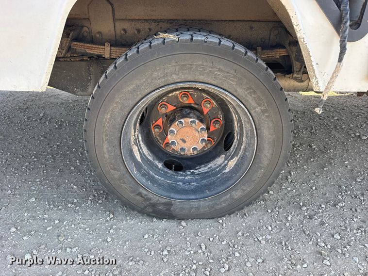 image for item FB7205 2020 Chevrolet 6500HD bucket truck