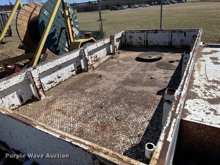 image for item FB7208 1995 Kiefer Industrial pole trailer