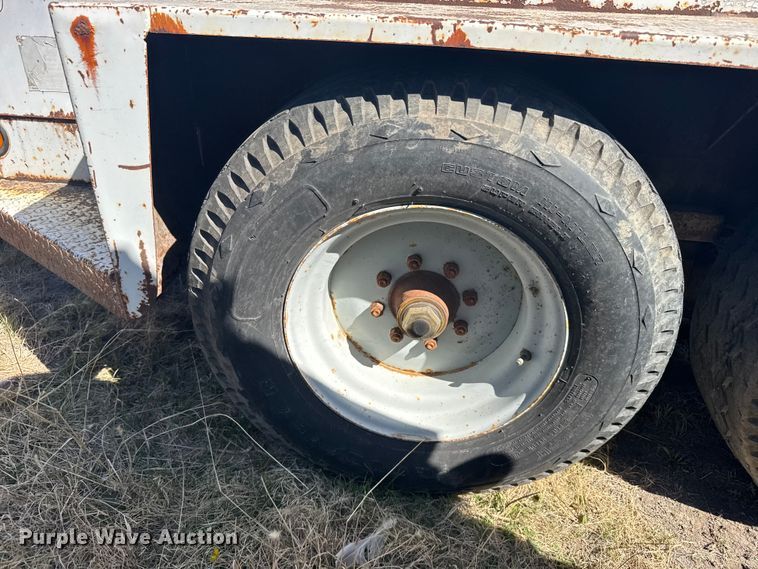 image for item FB7208 1995 Kiefer Industrial pole trailer