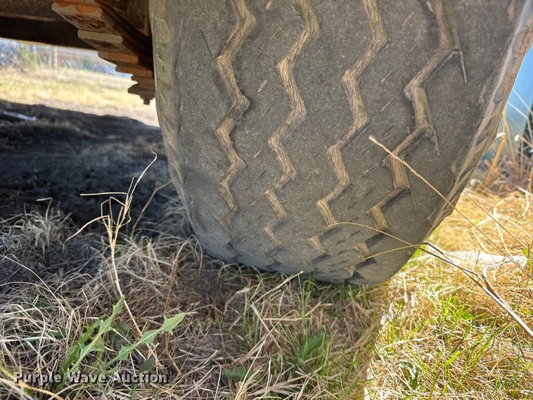 image for item FB7208 1995 Kiefer Industrial pole trailer
