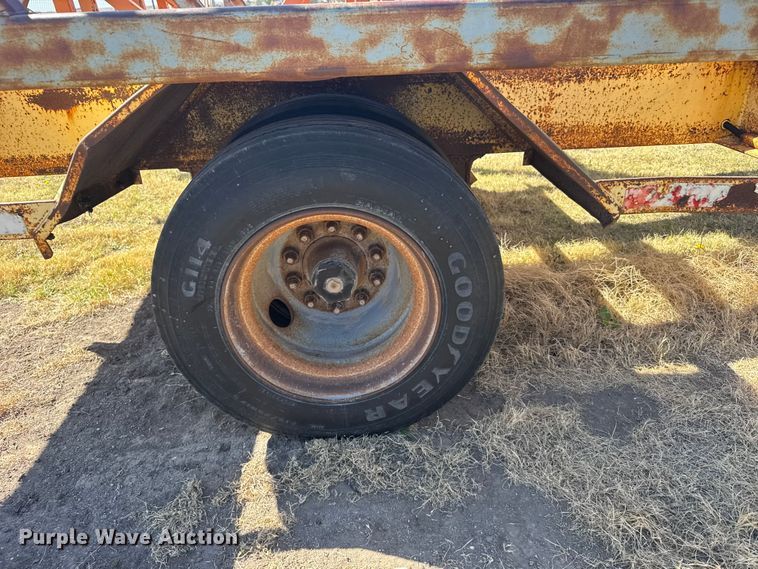 image for item FB7209 1997 MICH reel trailer