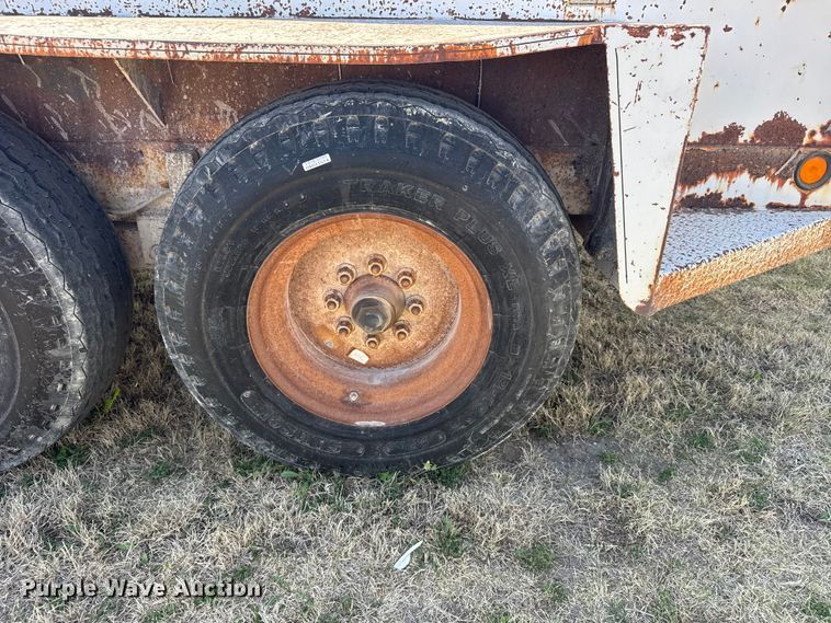 image for item FB7211 1996 Kiefer Industrial pole trailer