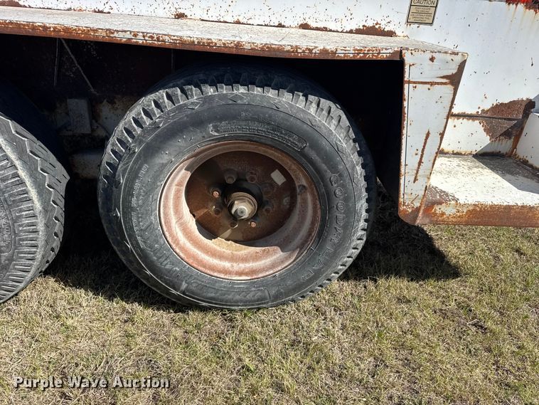 image for item FB7211 1996 Kiefer Industrial pole trailer