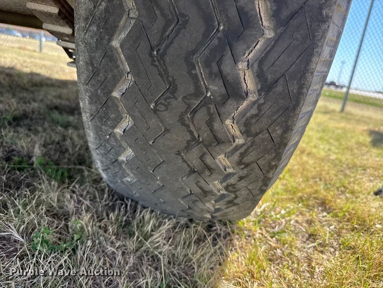 image for item FB7211 1996 Kiefer Industrial pole trailer