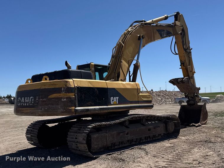 image for item FB7214 2000 Caterpillar 330BL excavator
