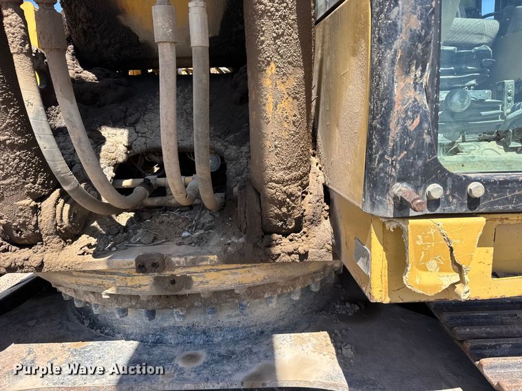 image for item FB7214 2000 Caterpillar 330BL excavator
