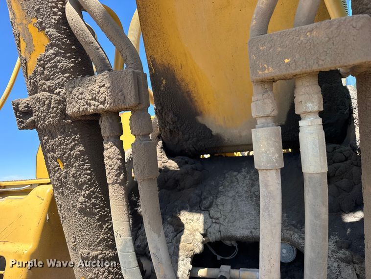 image for item FB7214 2000 Caterpillar 330BL excavator