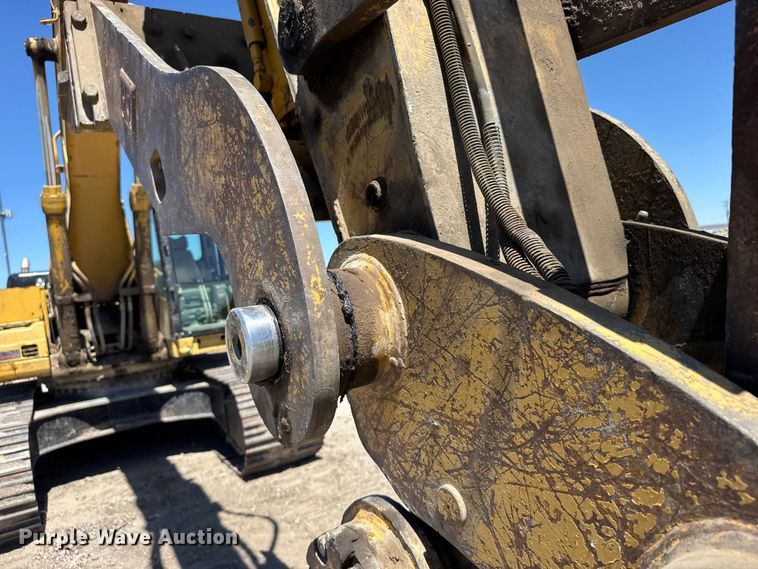 image for item FB7214 2000 Caterpillar 330BL excavator