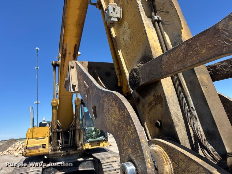 image for item FB7214 2000 Caterpillar 330BL excavator