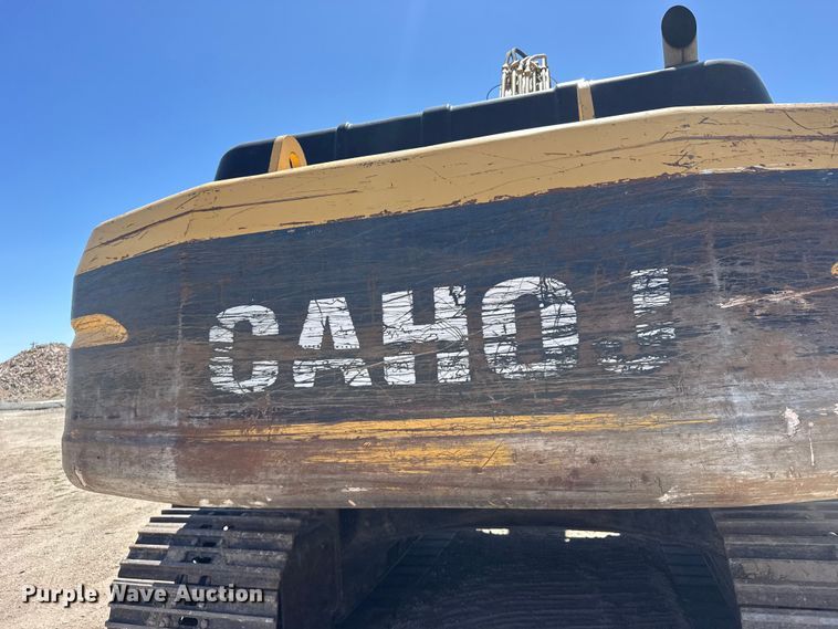 image for item FB7214 2000 Caterpillar 330BL excavator