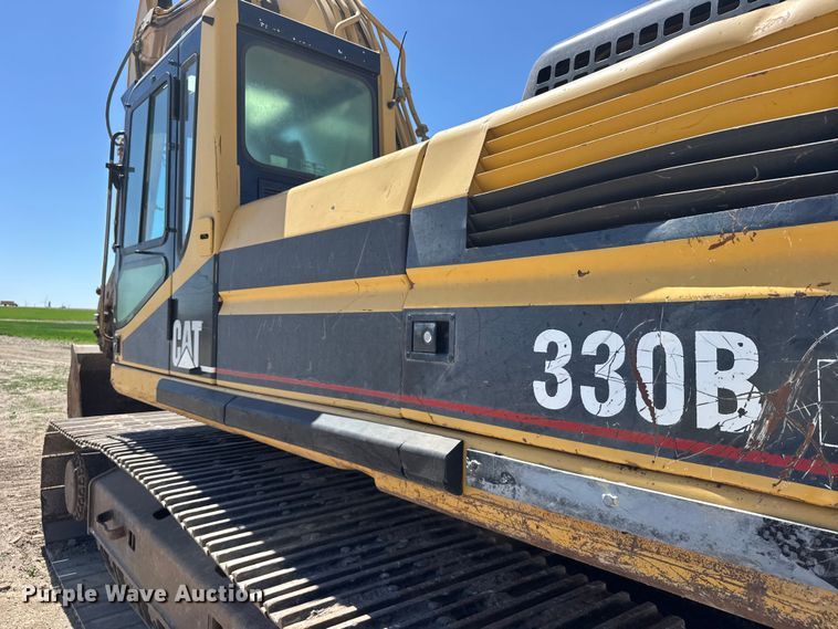 image for item FB7214 2000 Caterpillar 330BL excavator