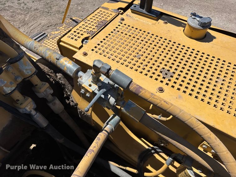 image for item FB7214 2000 Caterpillar 330BL excavator