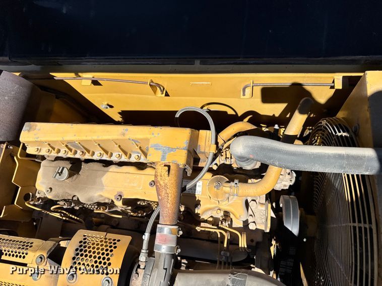 image for item FB7214 2000 Caterpillar 330BL excavator