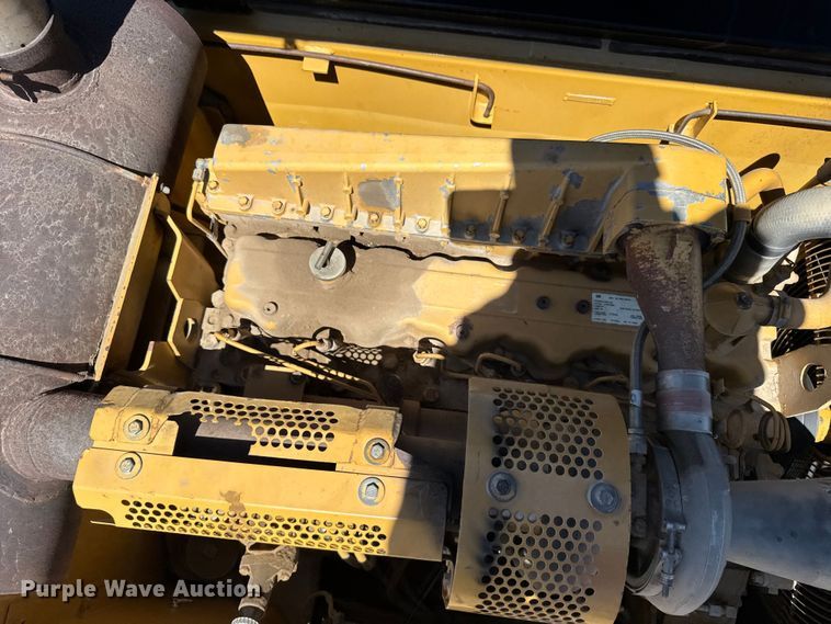 image for item FB7214 2000 Caterpillar 330BL excavator