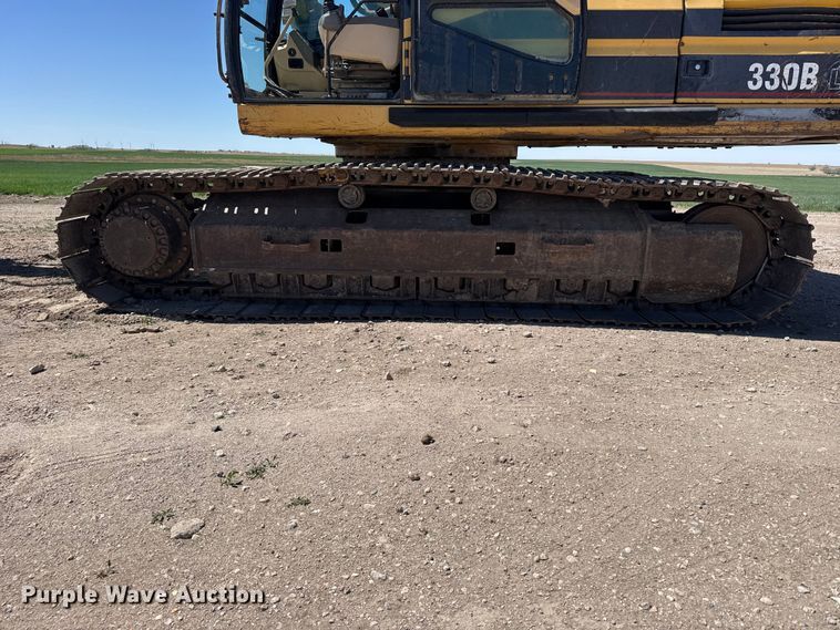 image for item FB7214 2000 Caterpillar 330BL excavator