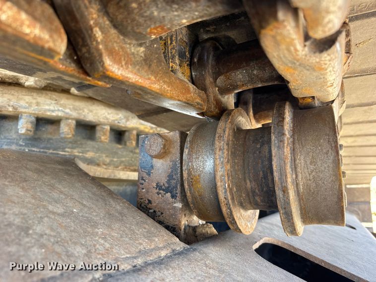 image for item FB7214 2000 Caterpillar 330BL excavator