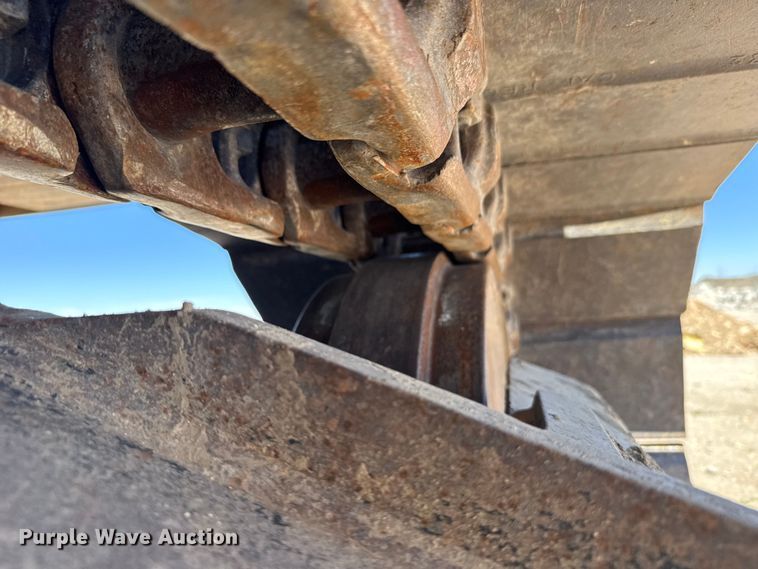 image for item FB7214 2000 Caterpillar 330BL excavator