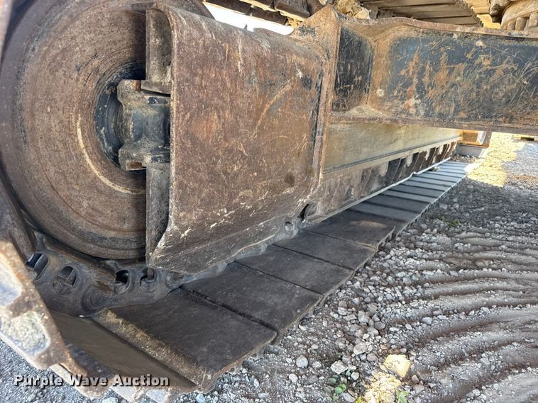 image for item FB7214 2000 Caterpillar 330BL excavator