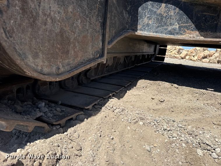 image for item FB7214 2000 Caterpillar 330BL excavator