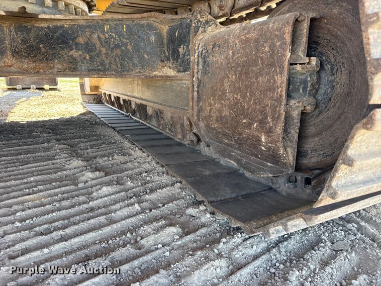 image for item FB7214 2000 Caterpillar 330BL excavator