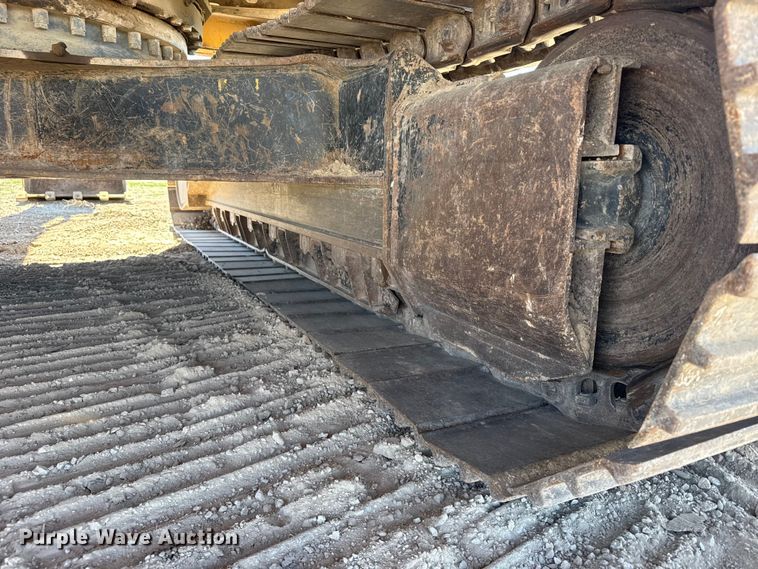 image for item FB7214 2000 Caterpillar 330BL excavator