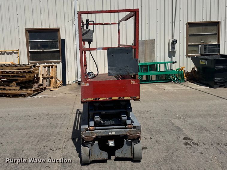 image for item FB7242 2014 Skyjack SJIII 3219 scissor lift