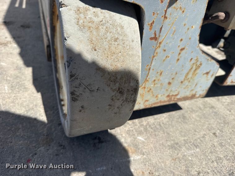 image for item FB7242 2014 Skyjack SJIII 3219 scissor lift