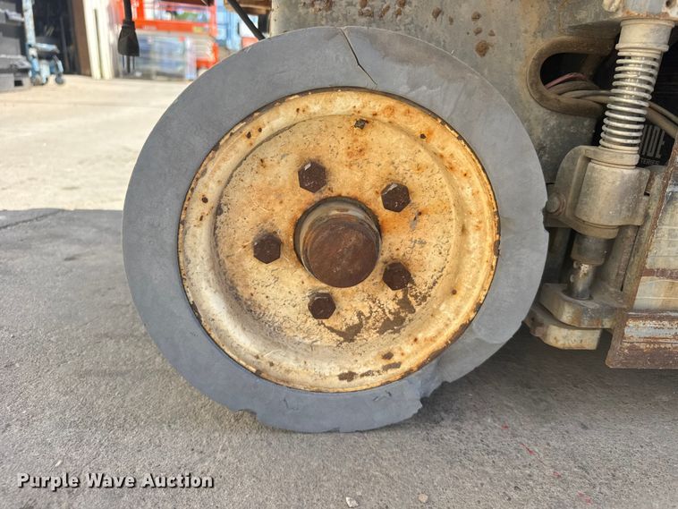 image for item FB7242 2014 Skyjack SJIII 3219 scissor lift